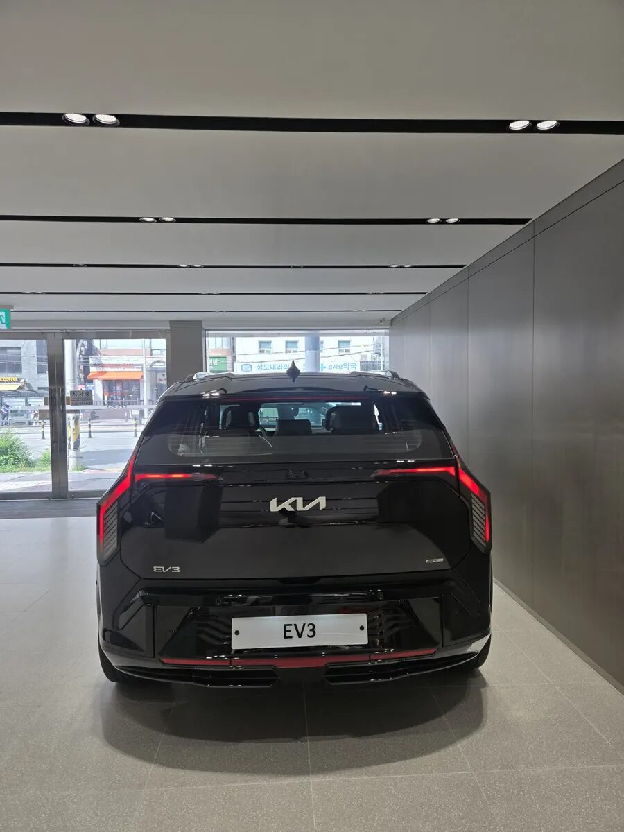 기아 EV3 후면 외관