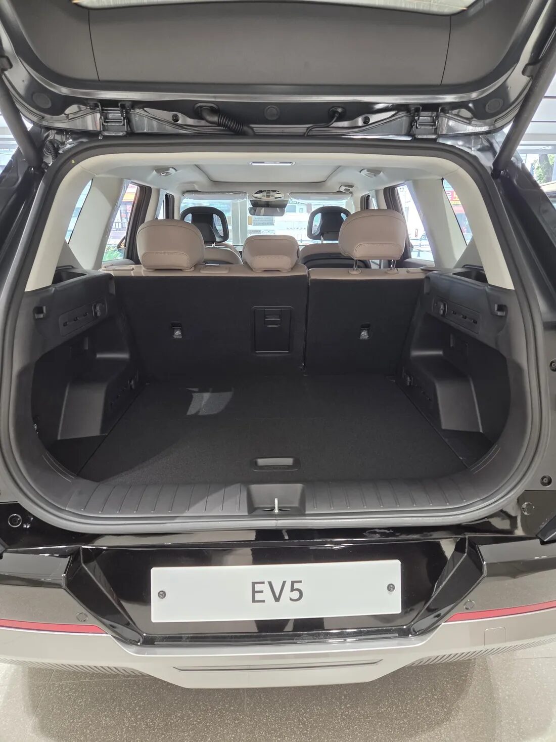 기아 EV5 트렁크 적재공간